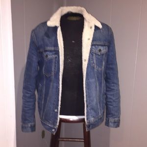 Levi's Sherpa lined denim jacket